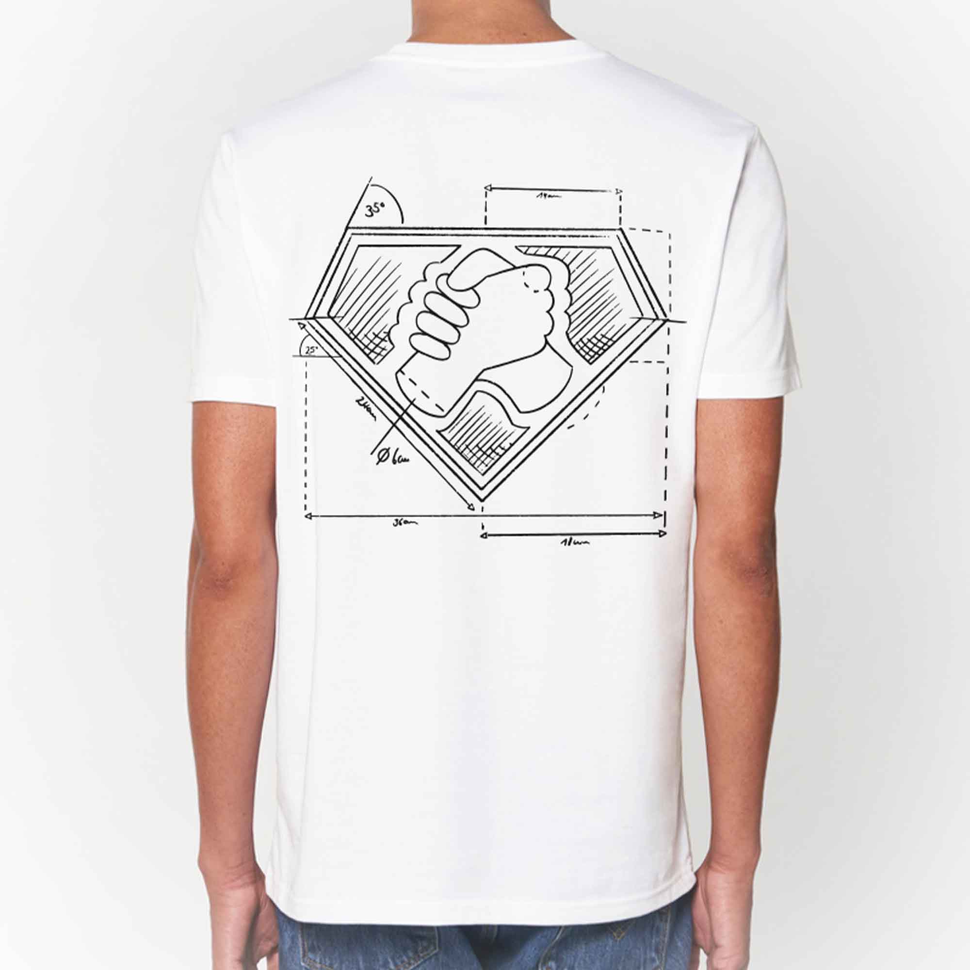 PowerPeople_Shirt Weißes T-Shirt mit PowerPeople-Logo Aufdruck, getragen von einem Model